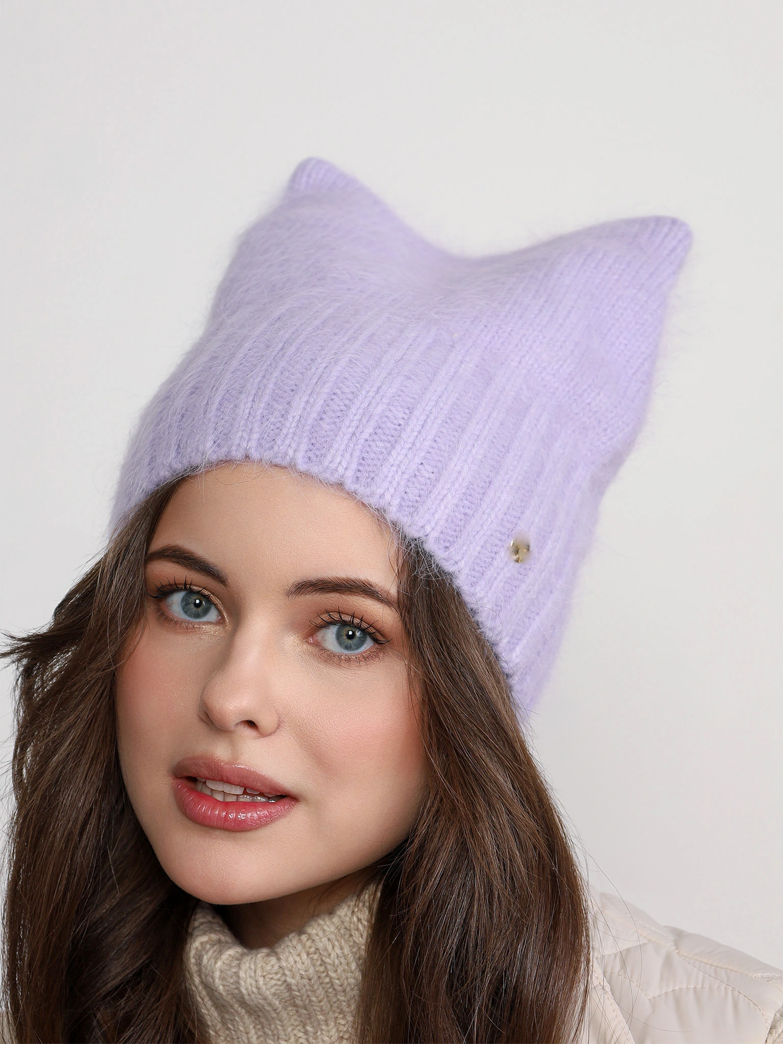 Шапка-бини из ангоры и нейлона с ушками в ассортименте